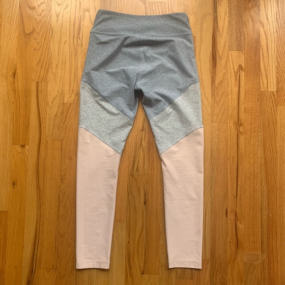 Outdoor Voices 7/8 Legging - Picture 2 of 5